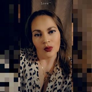 Meet your Posher, Ana